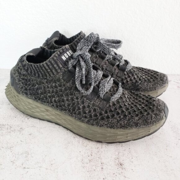 Nobull $159 Women's Knit Runner Sneakers size 8.5 Gray Athletic Gym Crossfit - Picture 1 of 10